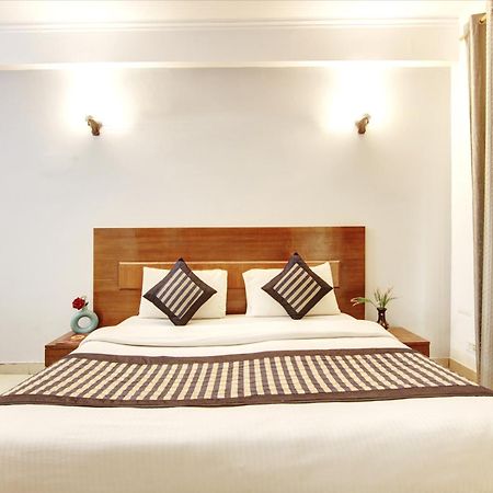 Hotel Ashvins Palace Gurgaon Esterno foto