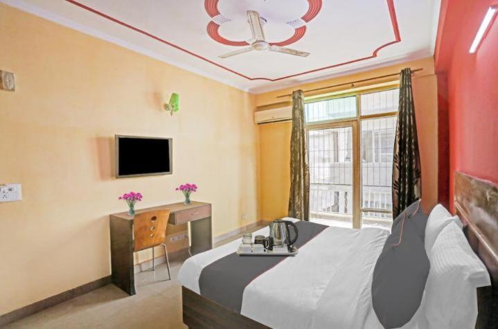 Hotel Ashvins Palace Gurgaon Esterno foto