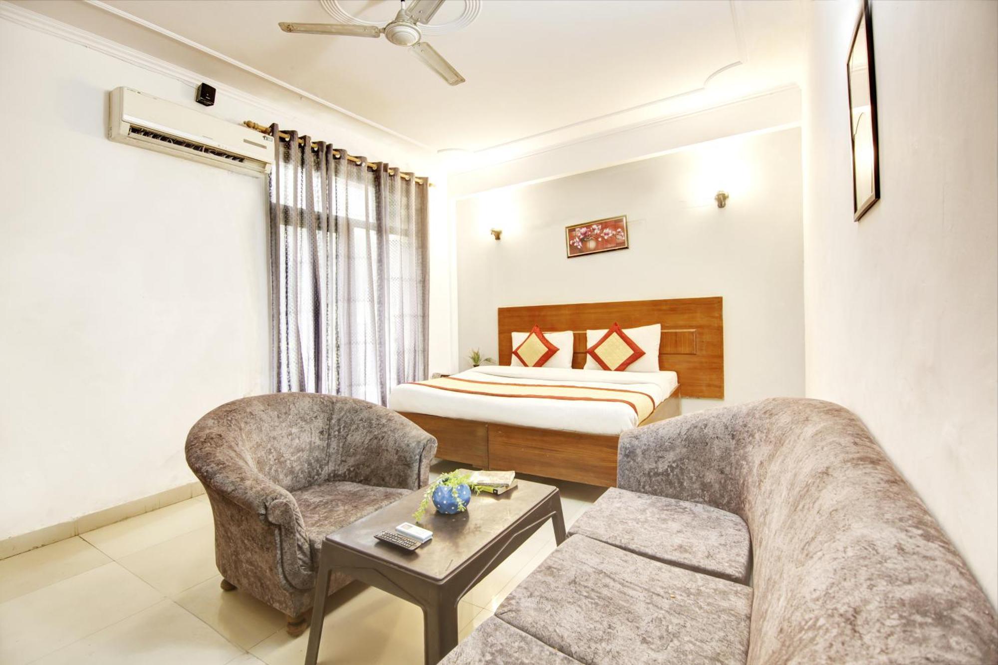 Hotel Ashvins Palace Gurgaon Esterno foto