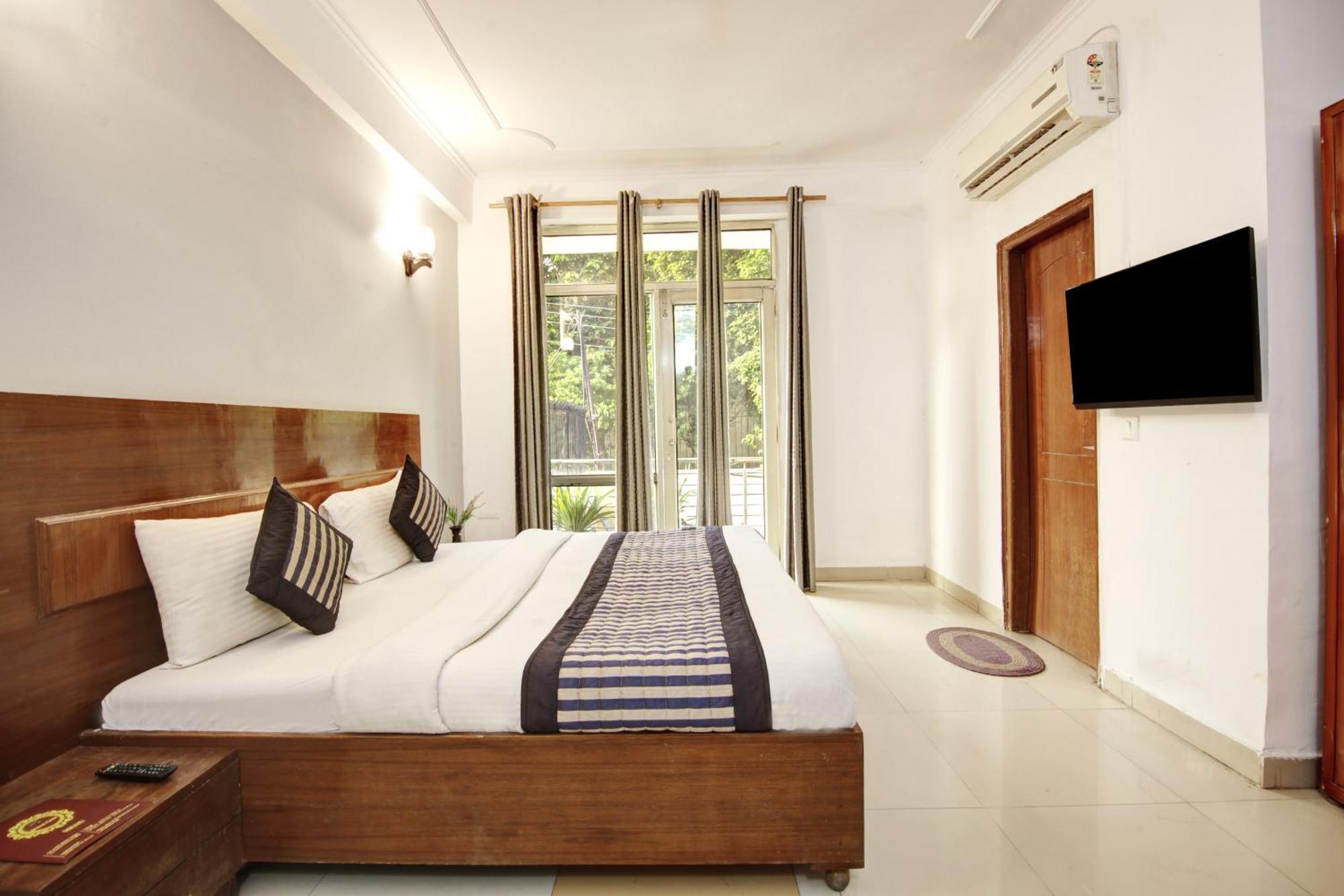 Hotel Ashvins Palace Gurgaon Esterno foto