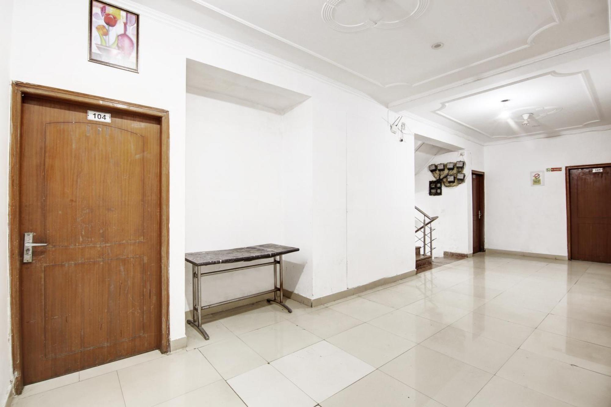 Hotel Ashvins Palace Gurgaon Esterno foto