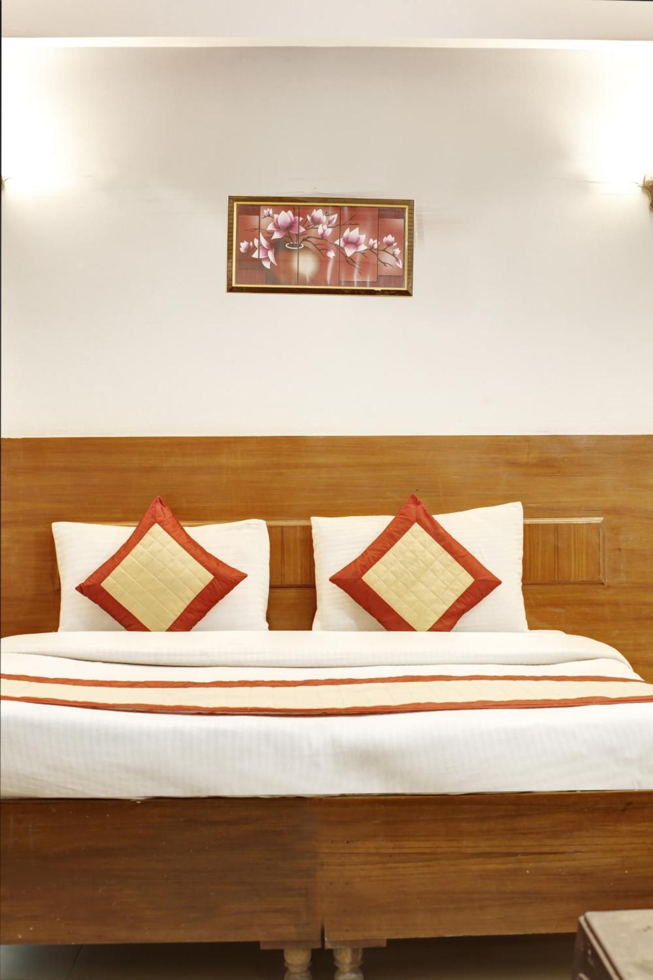 Hotel Ashvins Palace Gurgaon Esterno foto