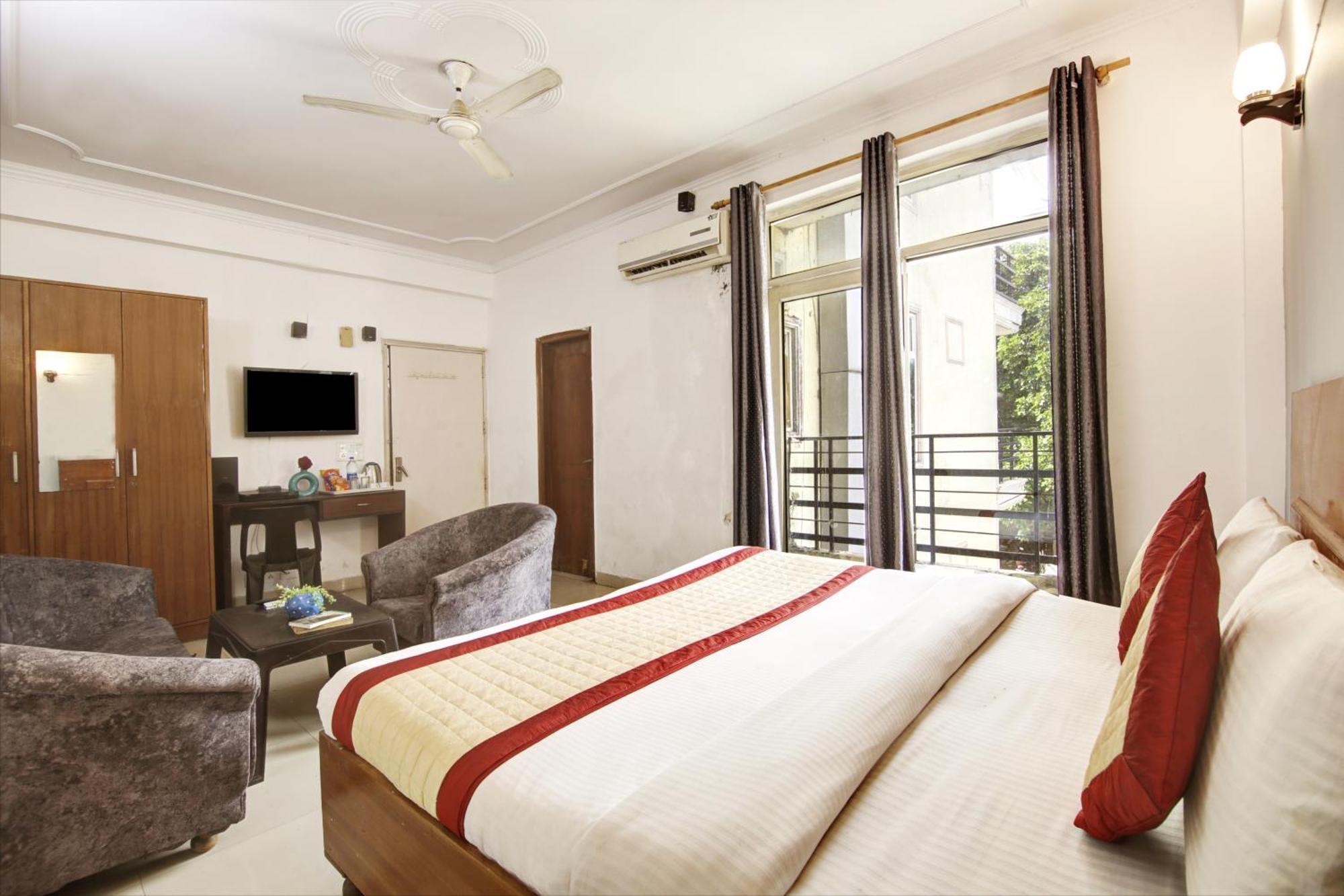 Hotel Ashvins Palace Gurgaon Esterno foto