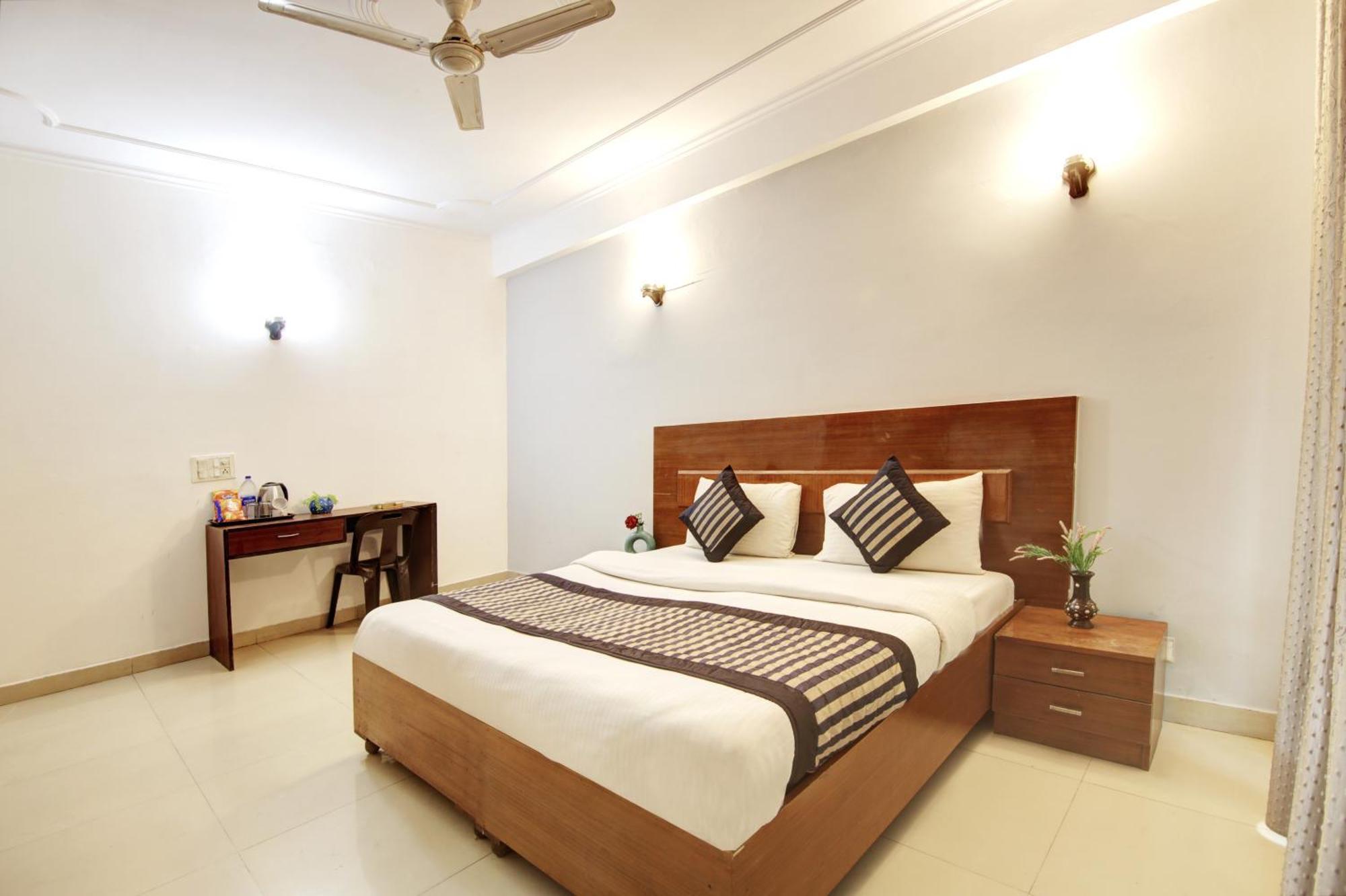 Hotel Ashvins Palace Gurgaon Esterno foto